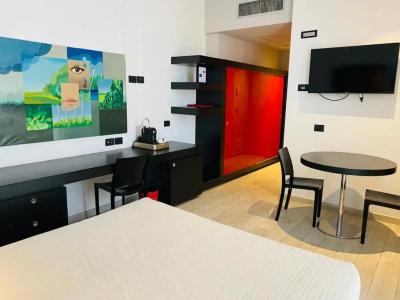 Blue Shades ApartHotel - 302