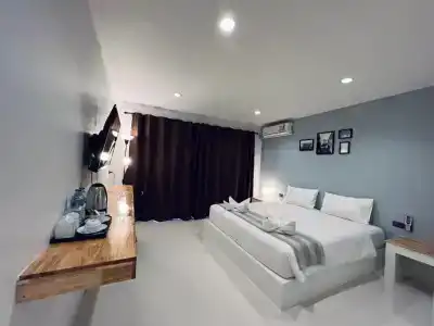 Nr Nanai Patong - 45
