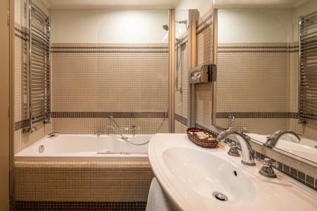 Iron Gate & Suites - 33
