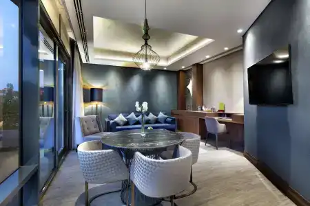 DoubleTree by Hilton Istanbul - Piyalepasa - 4