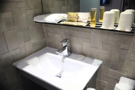 Ibis North Point - 97