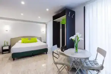 Sorrento Flats - 122