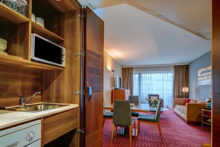 Fairmont Grand Geneva - 11