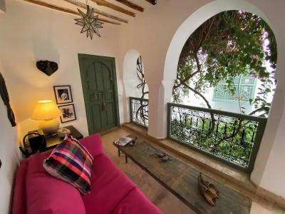 Riad Timila - 49