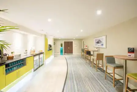 Holiday Inn Cardiff North m4 Jct 32, An Ihg - 9