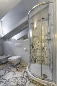 At the Black Star -Charming Romantic Suites and Apartments - 24