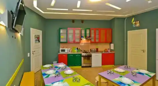 Hostel City 812 - 23