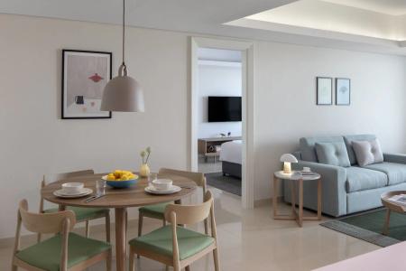 Staybridge Suites Dubai Internet City, an IHG - 8