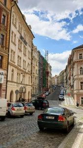 Ostaš Praha - 8