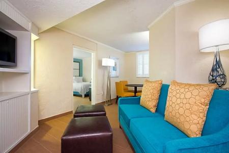 Fairfield Inn & Suites by Marriott - 54