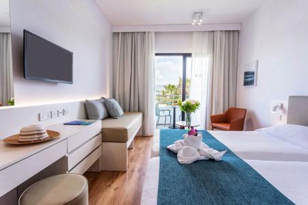 Louis Phaethon Beach - 115