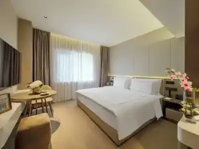 Shanghai Donghu - 25