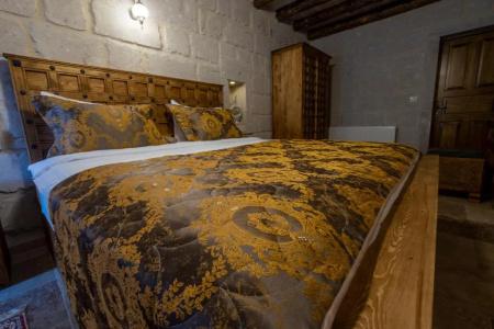 Underground Cave Suites - 53