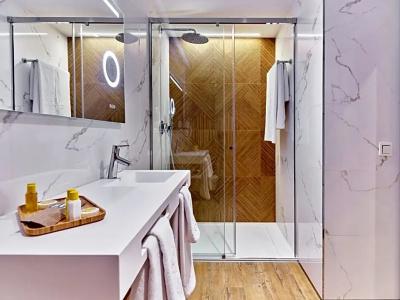 Boutique Adolfo - 28