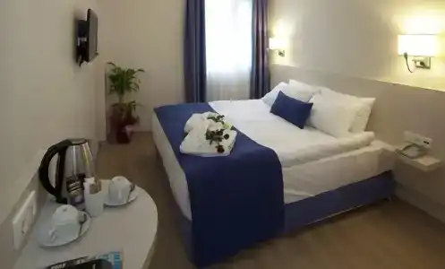 Walk In - 9