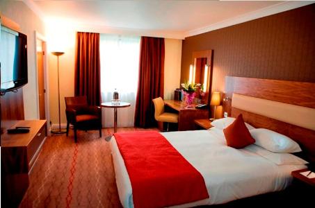 DoubleTree by Hilton Bristol North - 4