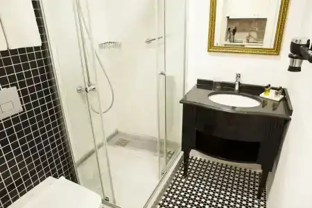 Meroddi Pera Flats - 61