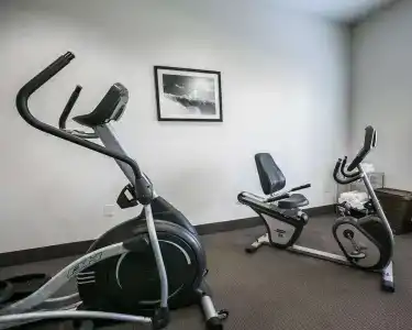 Restwell Inn & Suites I-45 North - 43