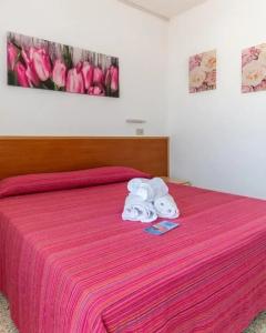 Laura - 62