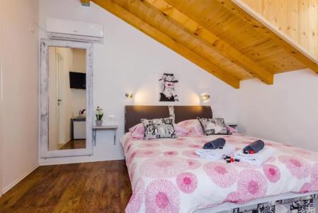 Guest House Nikolina - 28
