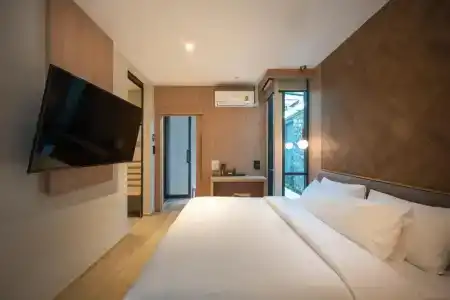 Shan Villas Sukhumvit - 398
