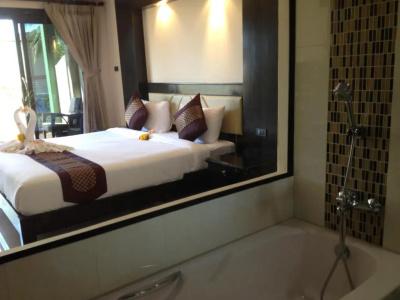 Koh Chang Bailan Beach Resort - 64