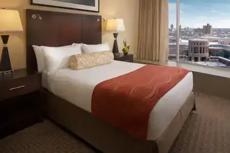 Sheraton Downtown - 33