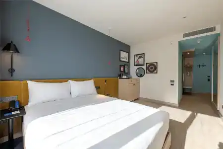 Hampton by Hilton Center - 38
