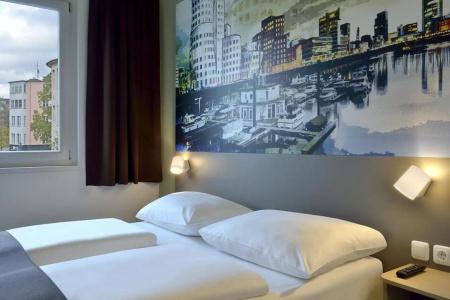B&B Düsseldorf City-Süd - 4
