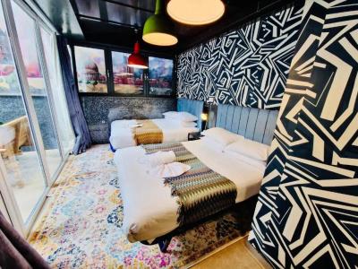 The Melville Kings Cross - 150