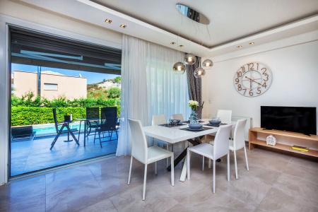 Pefki Deluxe Residences - 155