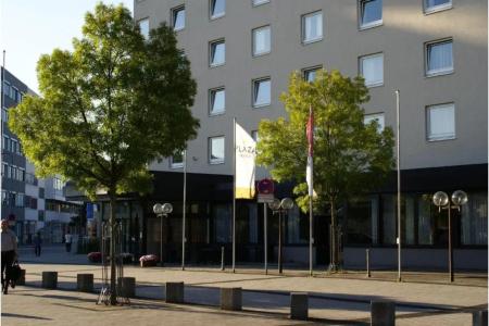 Plaza Hanau - 1