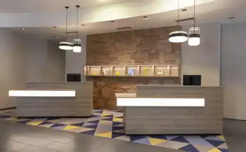 Courtyard by Marriott Zurich North - 1