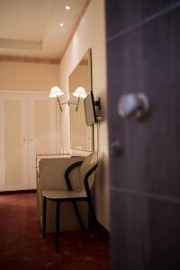 Minoa Athens - 10