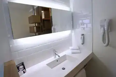 ibis Styles Nimes Gare Centre - 53