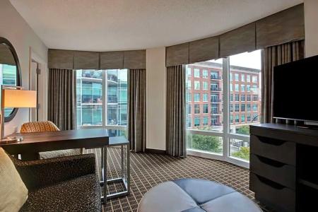 Hampton Inn & Suites-Downtown-Riverplace - 112