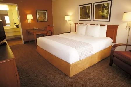 La Quinta Inn by Wyndham Austin Capitol / Downtown - 60