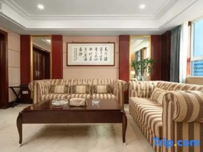 Yanling - 68