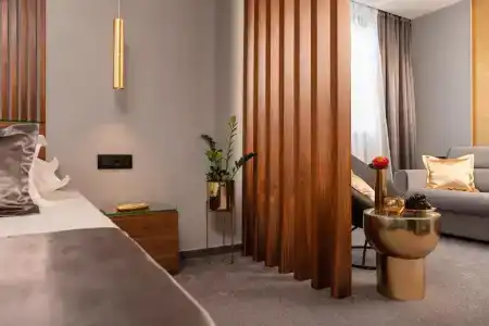 Royal Suites - 90
