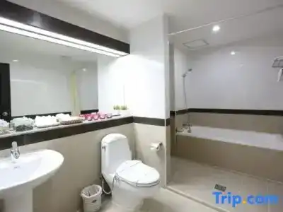 J Town Serviced - 62