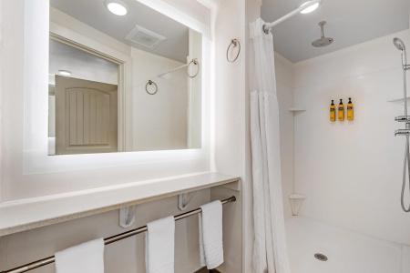 Best Western Plus Clocktower Inn - 166