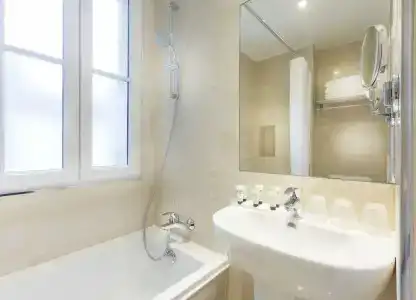 Hôtel International Paris - 53