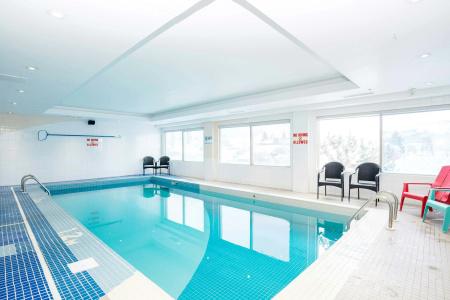 Sandman & Suites West - 20