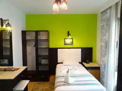 Naama Blue - 38