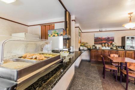 Quality Inn - 11
