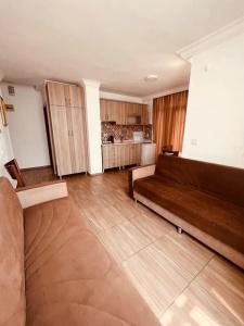 Marina Apart - 46