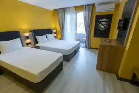 Roy Otel Akçay - 47
