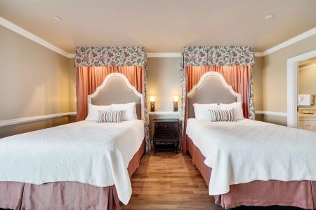 Spindrift Inn - 63