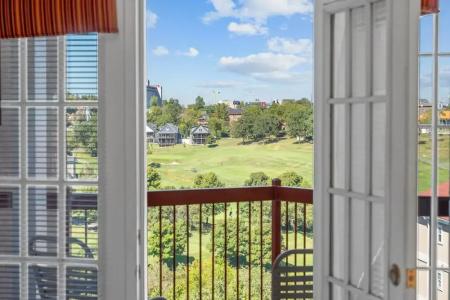 Grand Crowne by Capital Vacations - 84