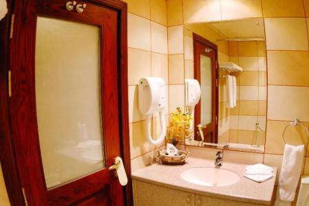 Al Liwan Suites - 51